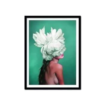 MUJER PLUMAS