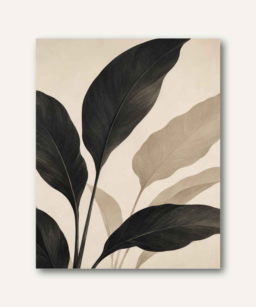 Cuadro botánico contemporáneo con hojas estilizadas en tonos negro carbón, beige y arena sobre fondo neutro minimalista